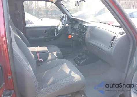 1999 Ford Ranger Xlt from USA, damaged, VIN 1FTZR15X8XTB04382